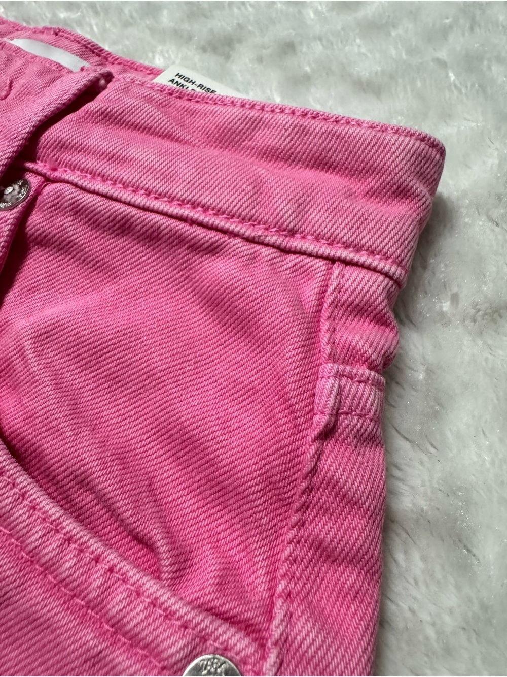 NWT- ZARA High Rise Pink Classic Denim Mom Shorts - Picture 4 of 14